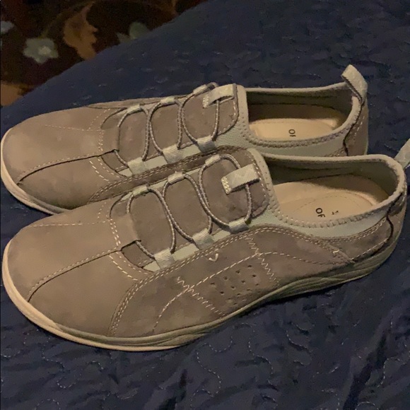 earth origins tennis shoes